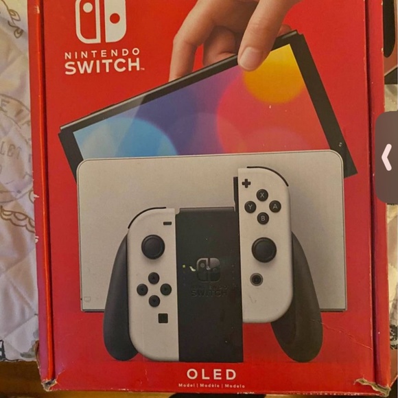 Nintendo switch oled - Picture 1 of 2